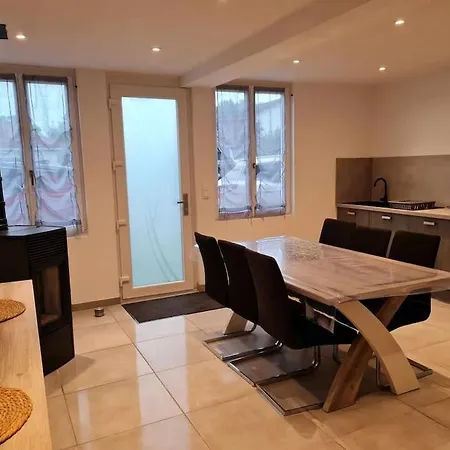 Au Carnassier Du Der Feriehus Arrigny